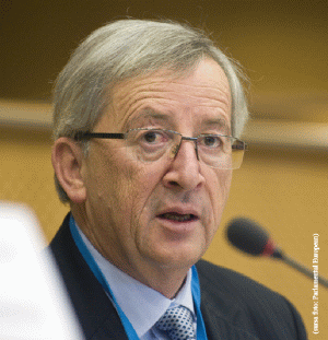 Jean-Claude Juncker, preşedintele Eurogrup (sursa foto: Parlamentul European), a negat că a fost programată, vineri noapte, o întâlnire de urgenţă pe tema ameninţării Greciei cu părăsirea zonei euro. Jean-Claude Juncker, preşedintele Eurogrup (sursa foto: Parlamentul European), a negat că a fost programată, vineri noapte, o întâlnire de urgenţă pe tema ameninţării Greciei cu părăsirea zonei euro.